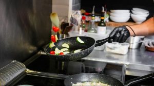 Tips Memilih Wajan Anti Lengket yang Bebas Bahan Kimia: Panduan Lengkap untuk Dapur Sehat Anda